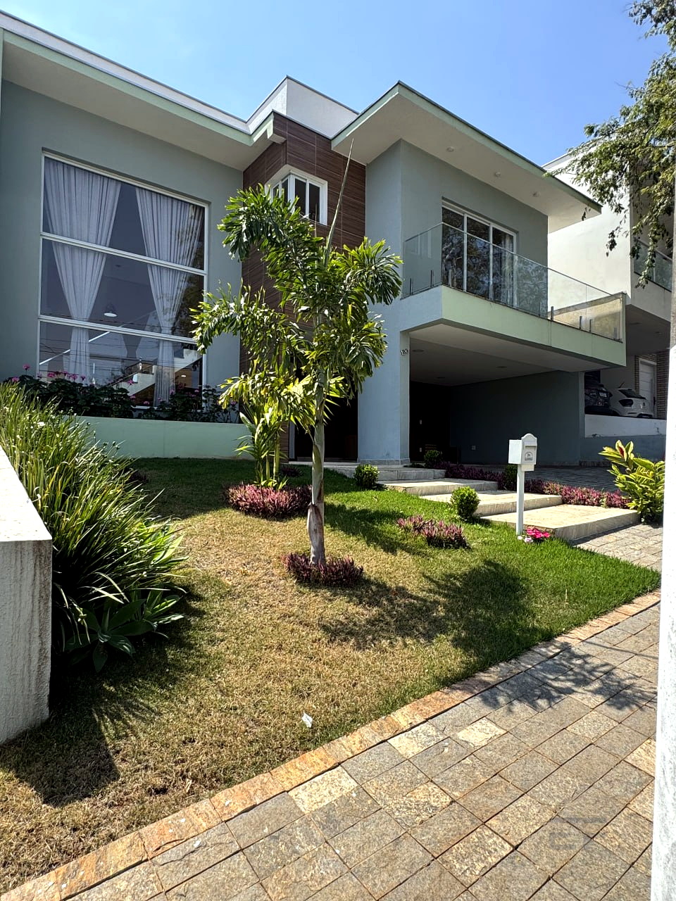 60_img_4ac3928a192b_melhorada